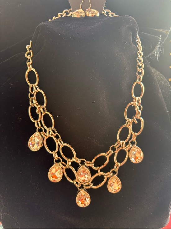 paparazzi Jewelry - Silver-Tone Teardrop Crystal Statement Necklace - Women Jewelry
